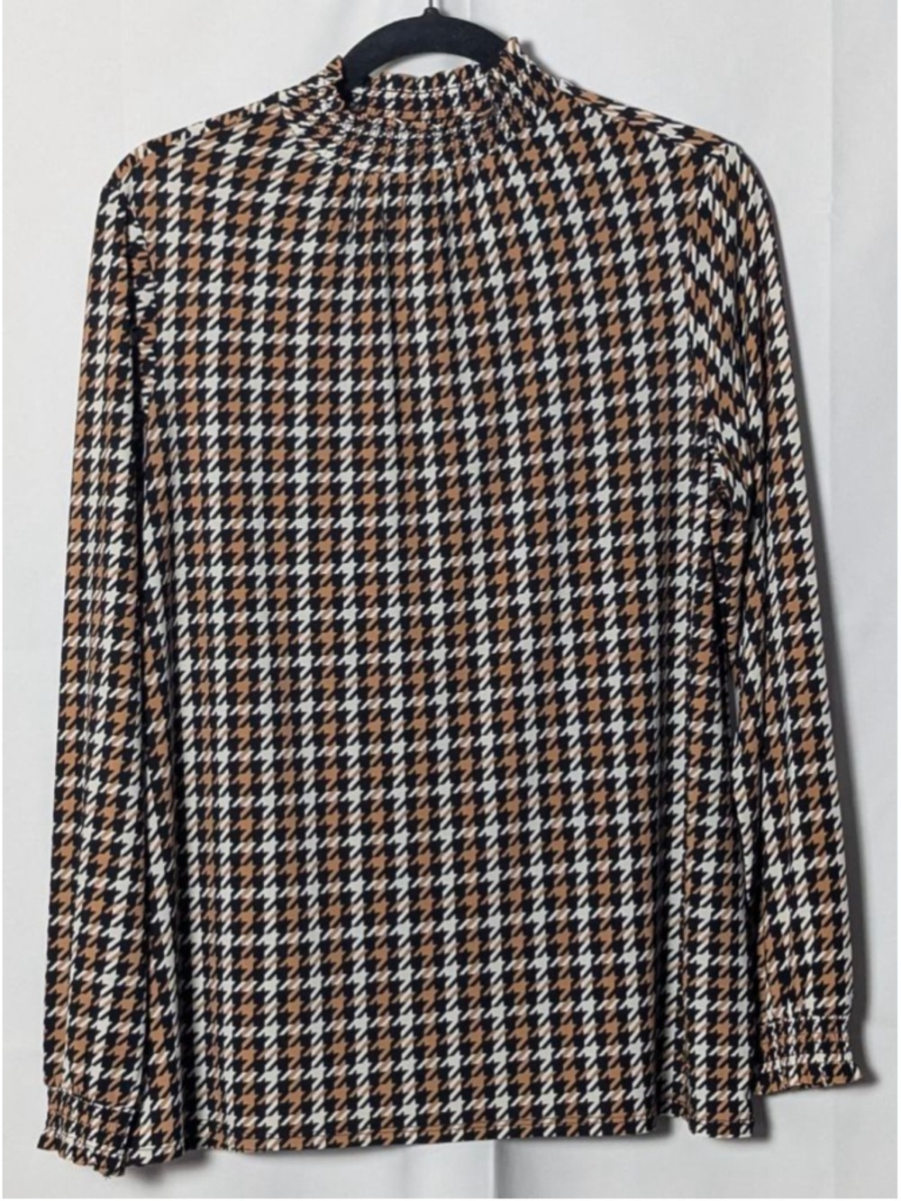 Anne Klein Houndstooth Smocked Neck Blouse Large